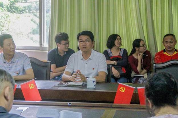 说明: 说明: IMG_0060